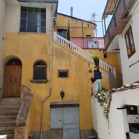 Casa Vacanze Rosa Blu Giffoni Valle Piana Εξωτερικό φωτογραφία